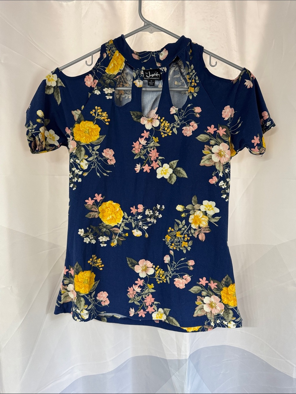 J For Justify Blue Floral Cut Out Shirt - Size Medium